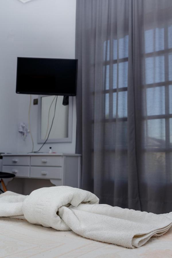 Finikas Otel Yenişehir Dış mekan fotoğraf